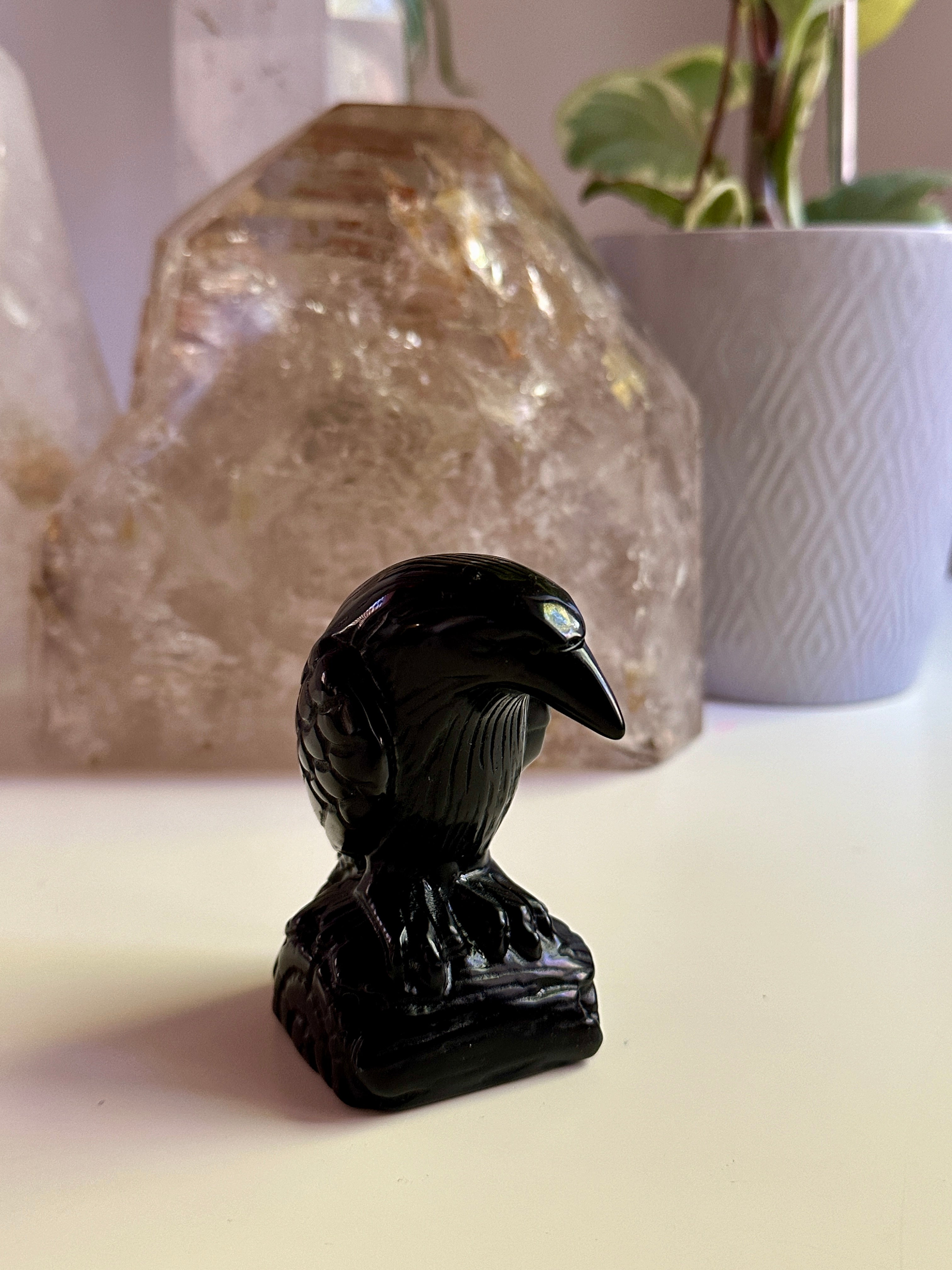 Obsidian - Raven Carving