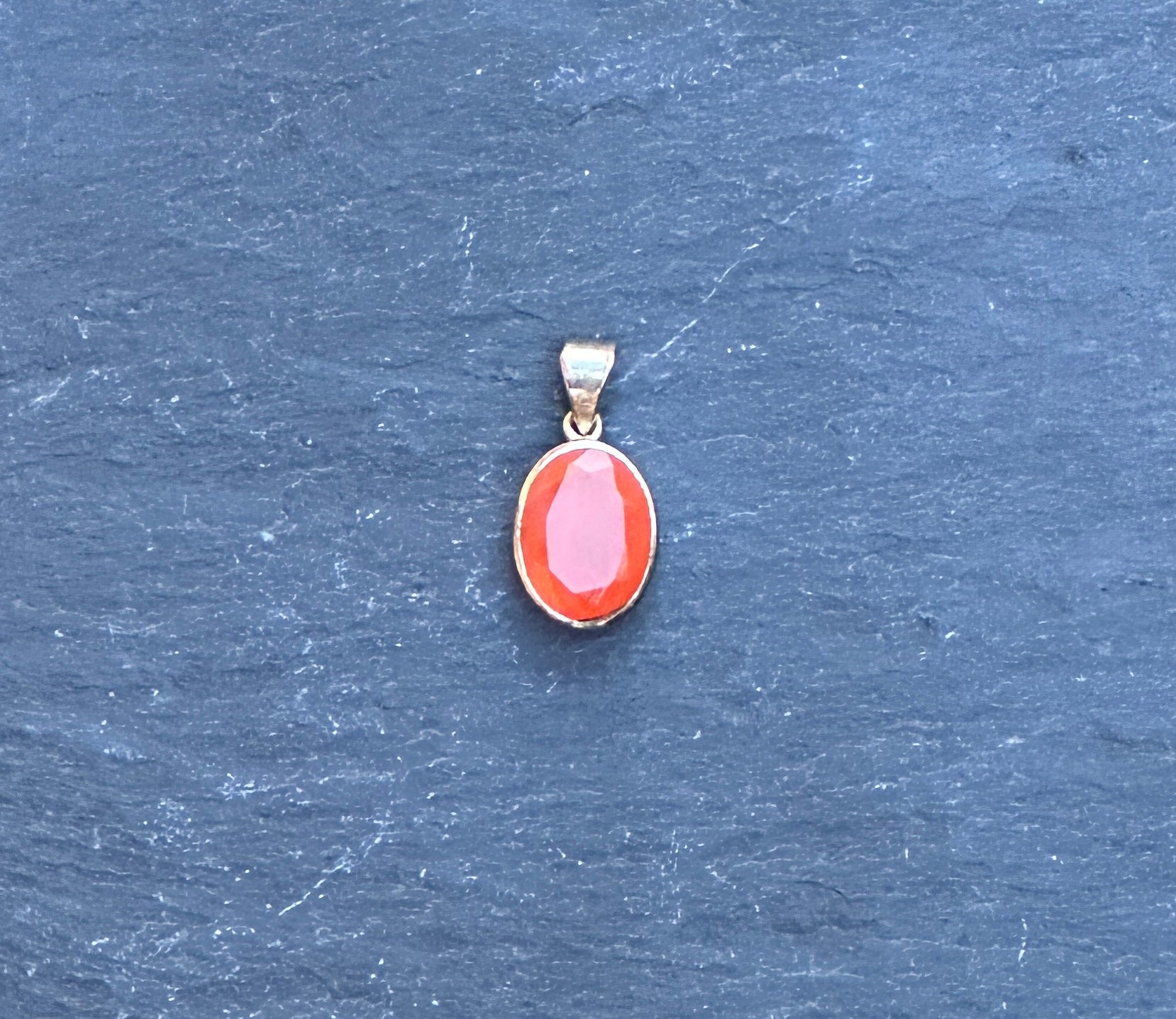 CARNELIAN PENDANT