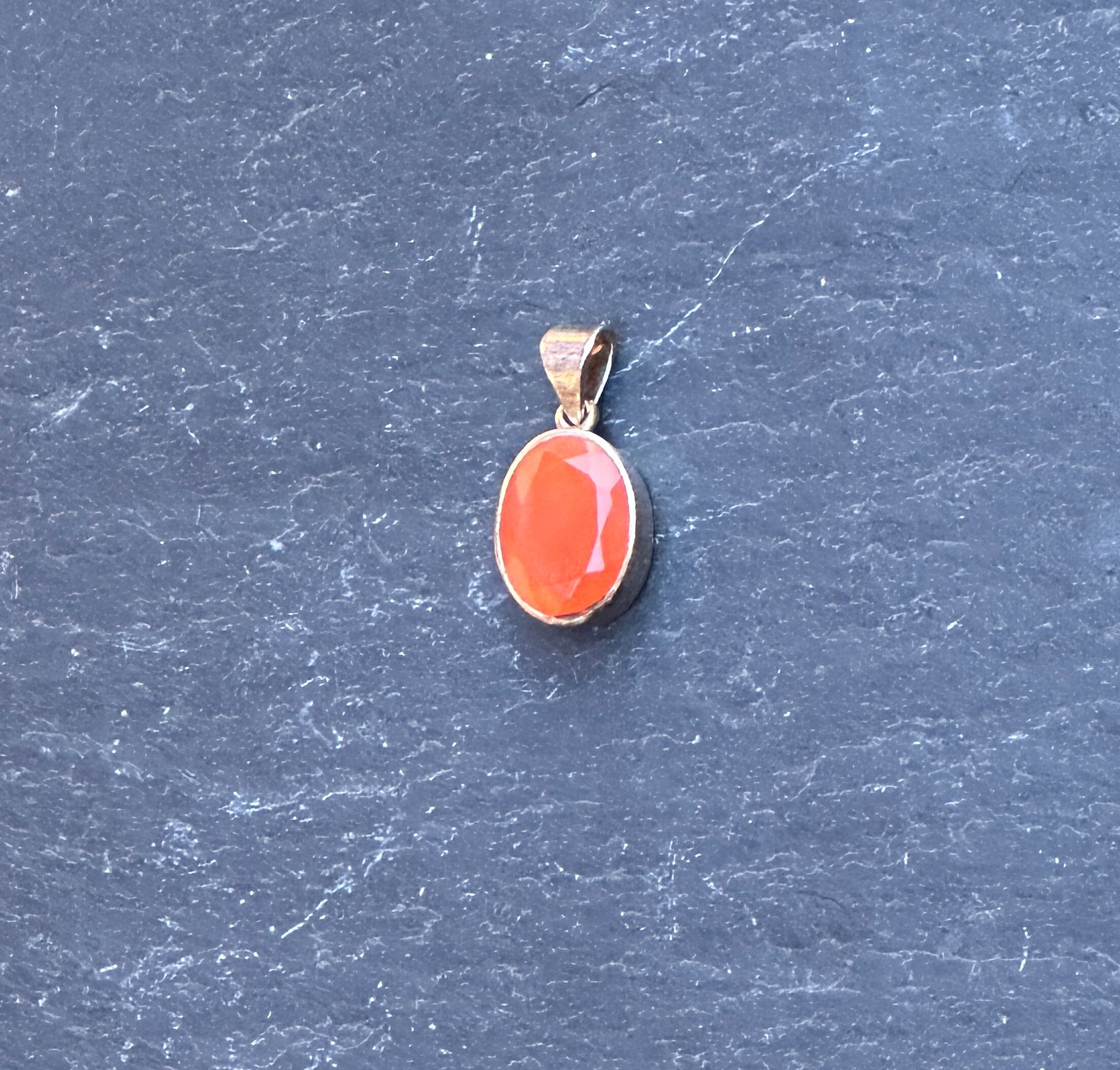 CARNELIAN PENDANT