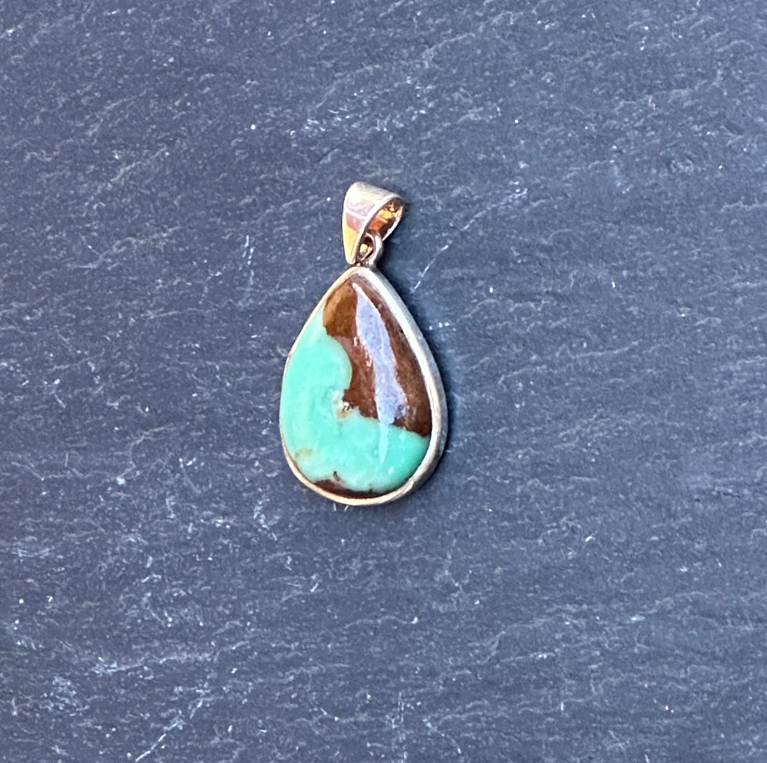 CHRYSOPRASE PENDANT